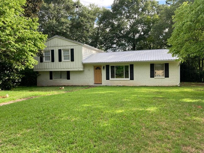 Building Photo - 210 Vista Dr