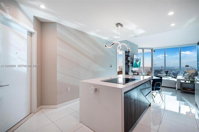 Foto del edificio - 851 NE 1st Ave