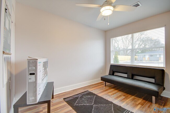 Foto del edificio - 4302 Knight Rd SW
