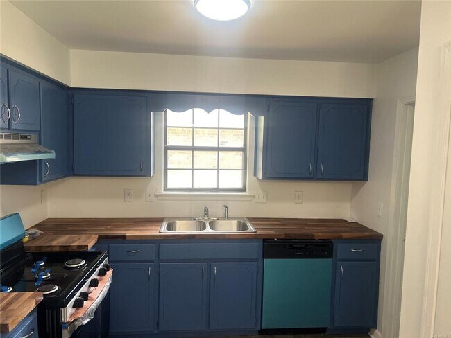 Foto del edificio - 3309 Cross Ridge Rd