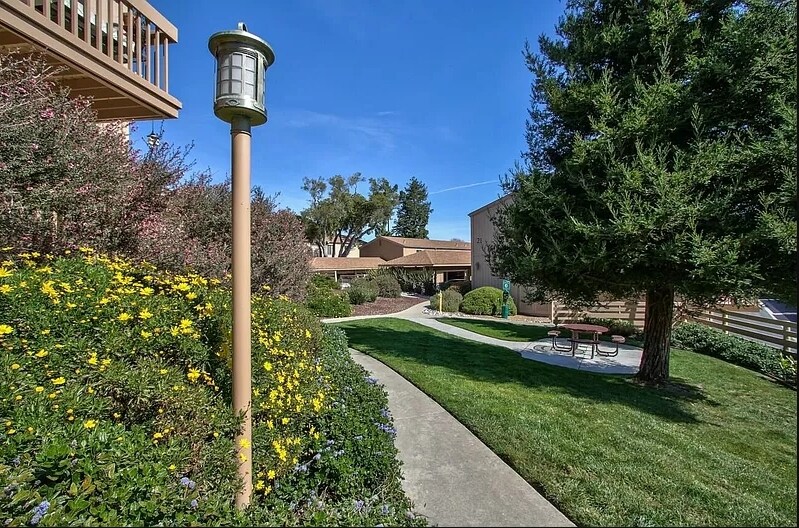 300 Glenwood Cir Unit Sunny and Quiet Condo, Monterey, CA 93940 Condo