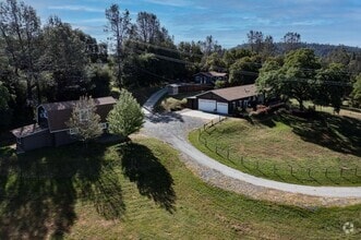 Building Photo - 21495 Armstrong Rd