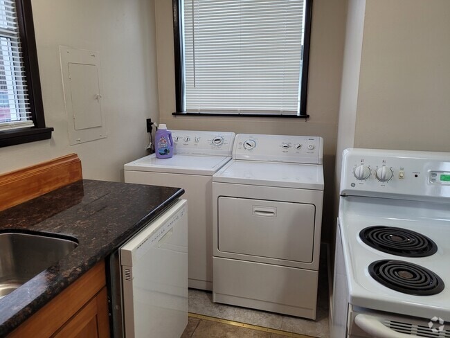 Building Photo - 3430 Rucker Ave