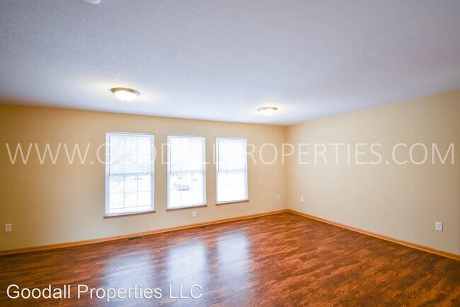 Building Photo - 2 br, 2.5 bath House - 15404 Townsend Ave
