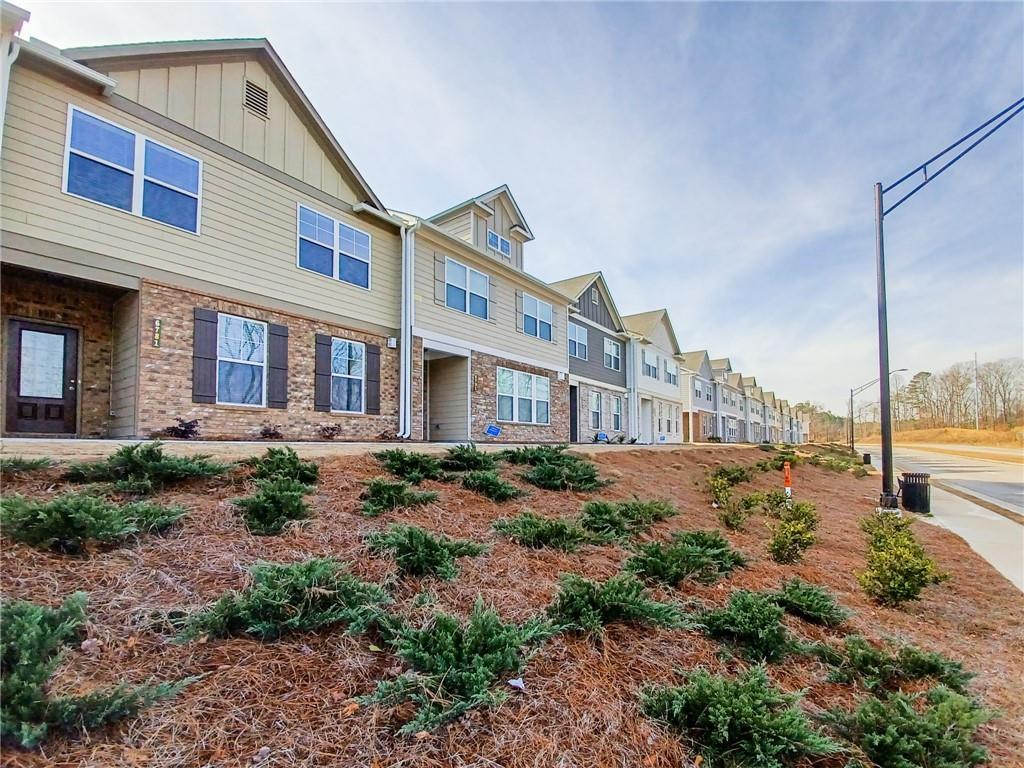 6911 Cedar Glen Rd, Peachtree Corners, GA 30092 Townhouse for Rent in