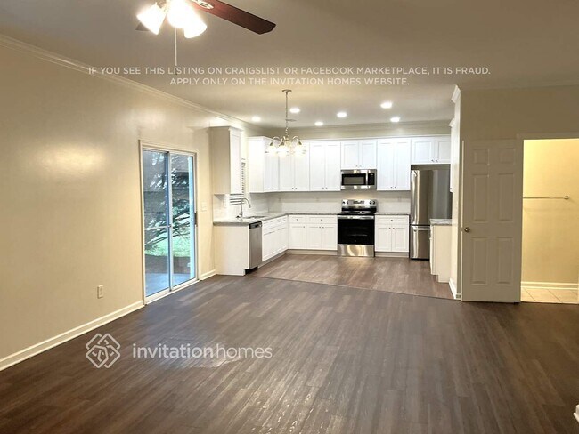 Foto del edificio - 7342 Lamplighter Close Dr