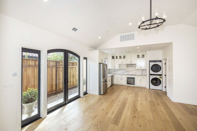 Building Photo - Newly Constructed 2 Bed, 1 Bath ADU in Pri...