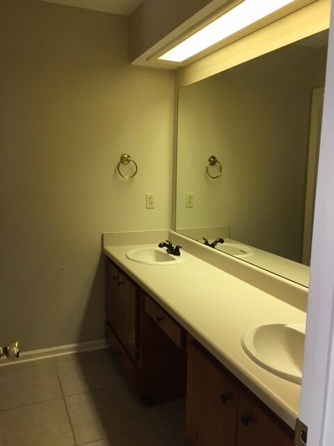Building Photo - Beautiful Home in Hahira, Ga!