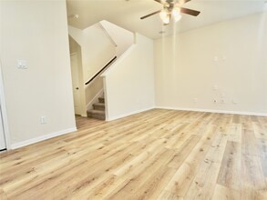Building Photo - 17035 Amarose Dr