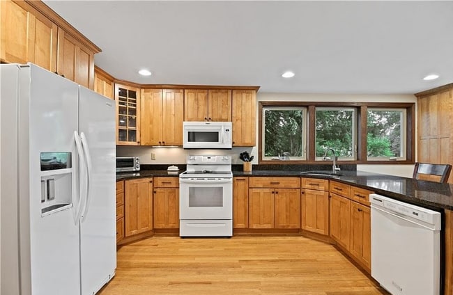 Building Photo - 120 Stollman Rd