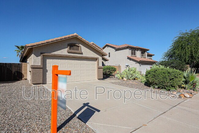 Foto del edificio - 15312 W Watson Ln