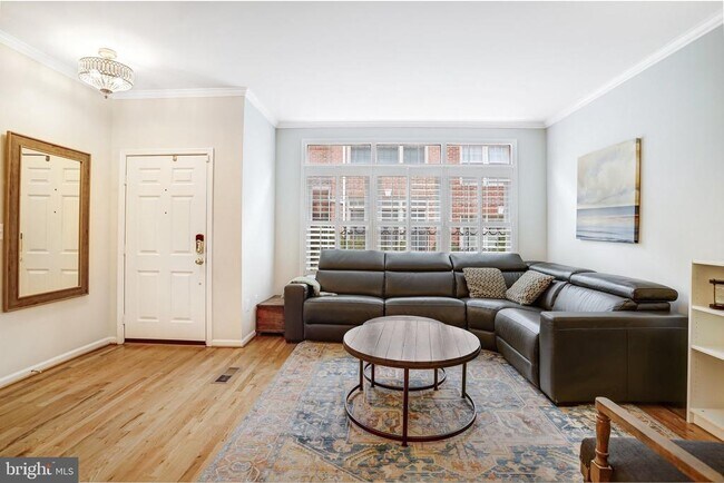 Foto del edificio - 1505 N Colonial Terrace