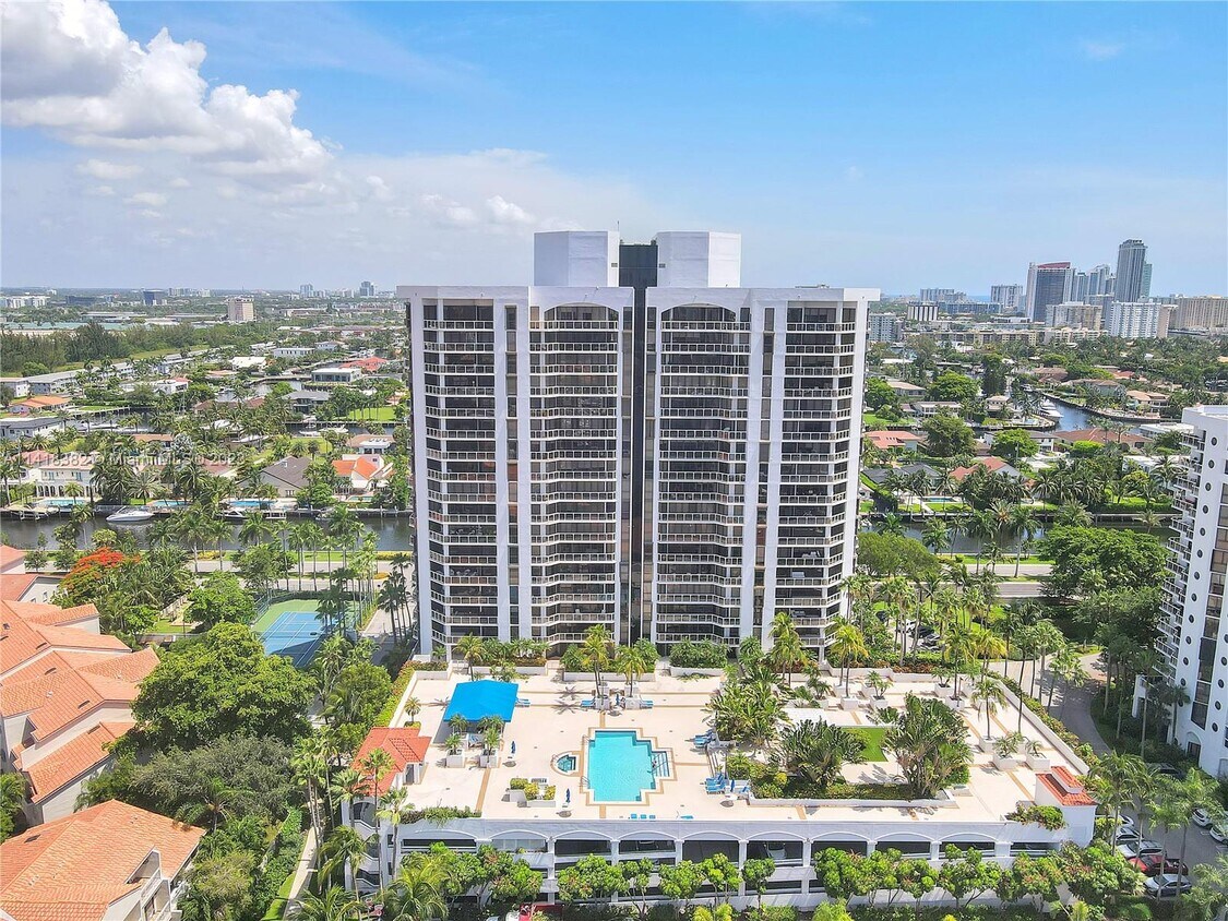 3600 Yacht Club Dr Unit 1804, Aventura, FL 33180 Condo for Rent in