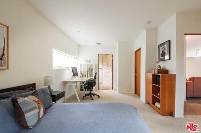 Foto del edificio - 2337 Hill St