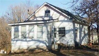 Building Photo - 414 Ave G