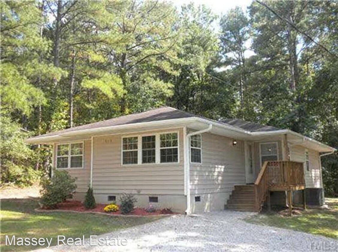 Primary Photo - 4 br, 2 bath House - 914 Medina 0.0