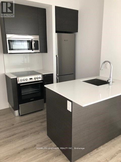 Building Photo - 42 Charles St E