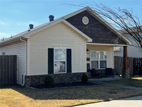 Building Photo - 4507 W Sweetgum Ln