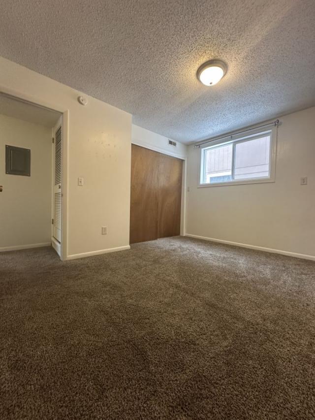 Building Photo - 2 bedroom in Billings MT 59102