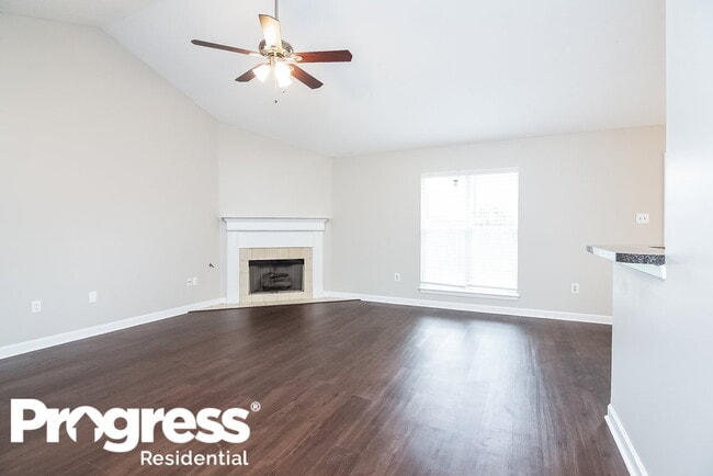Foto del edificio - 7202 Brenwood Dr