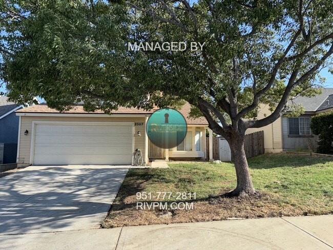Foto del edificio - STUNNING POOL HOME IN MORENO VALLEY!! SOLAR INCLUDED!!