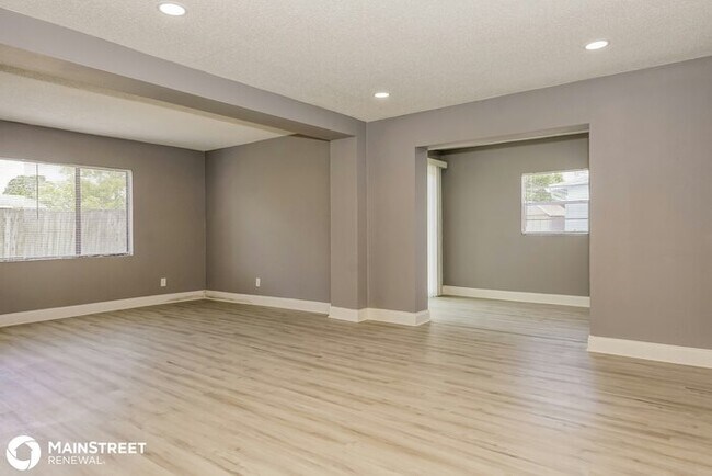 Foto del edificio - 1235 THOREAU, TITUSVILLE, FL 32780