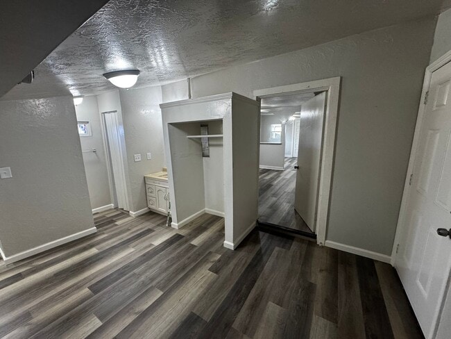 Building Photo - CHECK OUT THIS LOVELY HOME & APPLY TODAY!