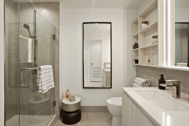 Foto del edificio - 341 N Halsted St