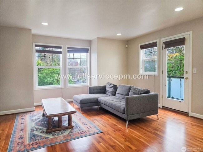 Photo - Prime Seattle Location Apartment