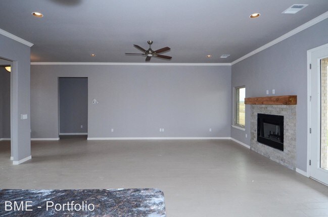 Building Photo - 4 br, 2 bath House - 15001 Helium