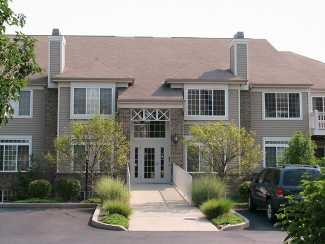 Foto del edificio - 4240 Endeavor Dr