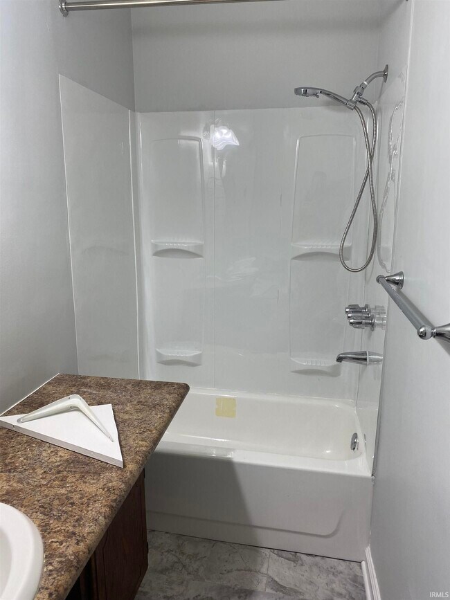 Building Photo - 1328 Sinclair St