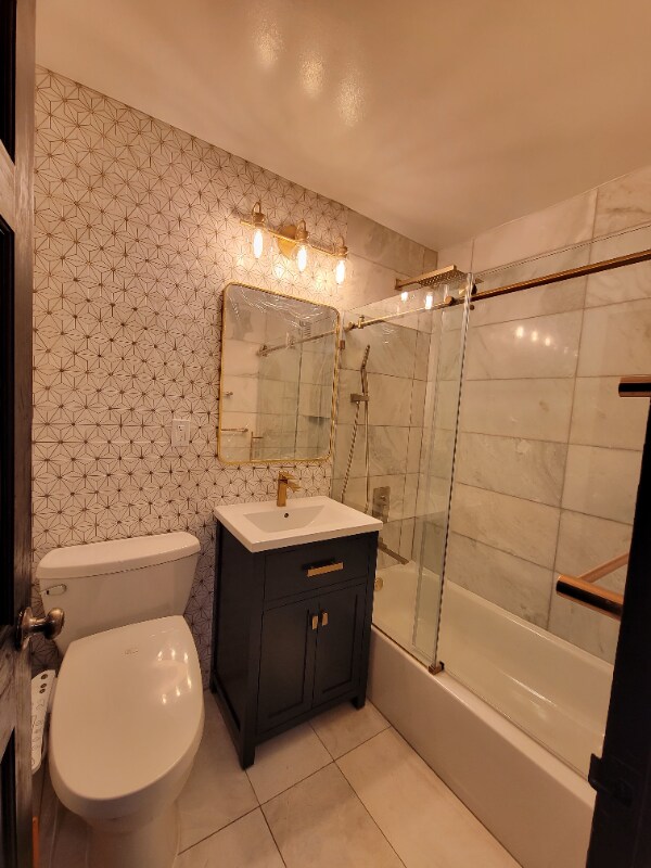Primary Photo - 135 Montgomery St