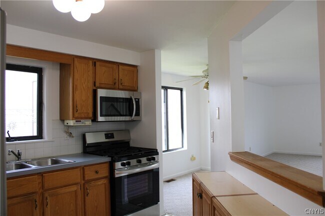 Foto del edificio - 8399 Shoveler Ln