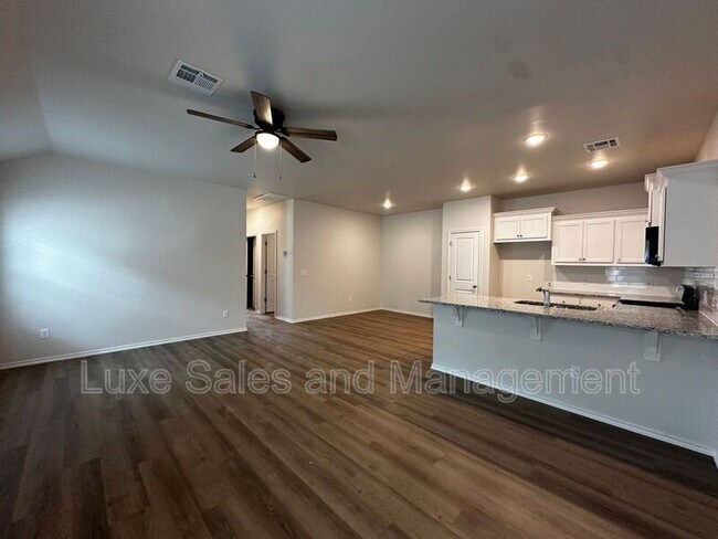 Building Photo - 3715 Franks Way