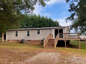 Building Photo - 76 Grandfather Oak Rd