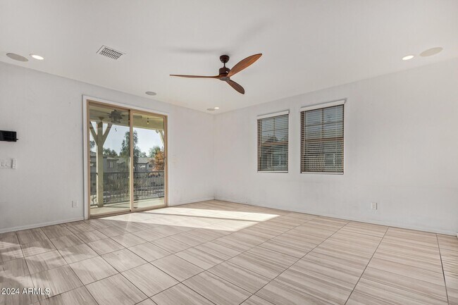 Building Photo - 785 W Winchester Dr
