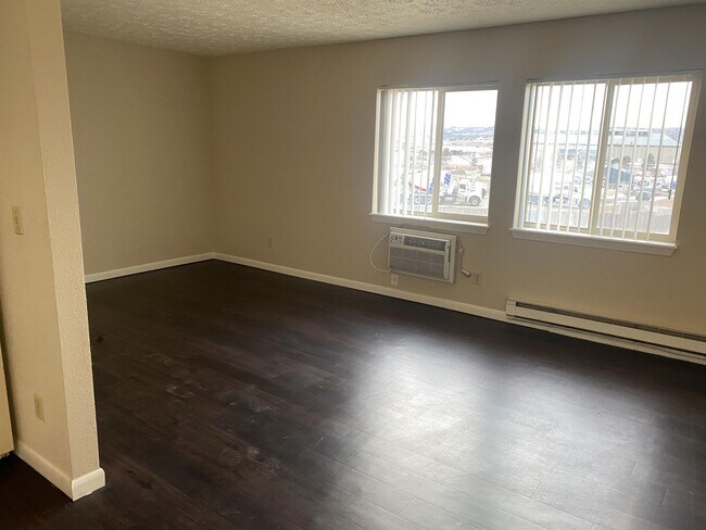 Foto del edificio - 488 S Gilbert St