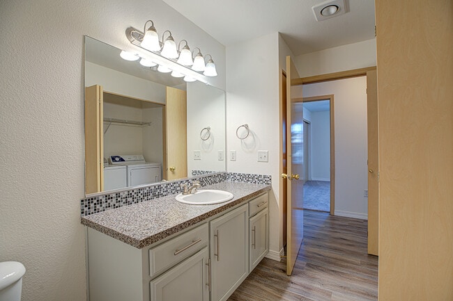 Foto del edificio - Eola Heights Apartments