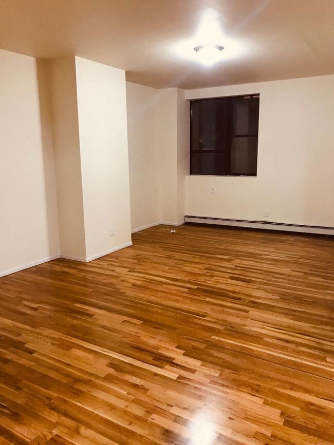 Foto del edificio - 274 Willoughby Ave