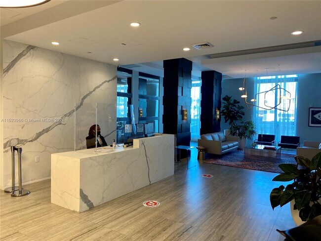 Building Photo - 140 S Dixie Hwy