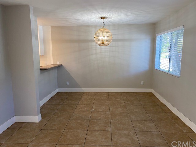 Building Photo - 5401 E Anaheim Rd