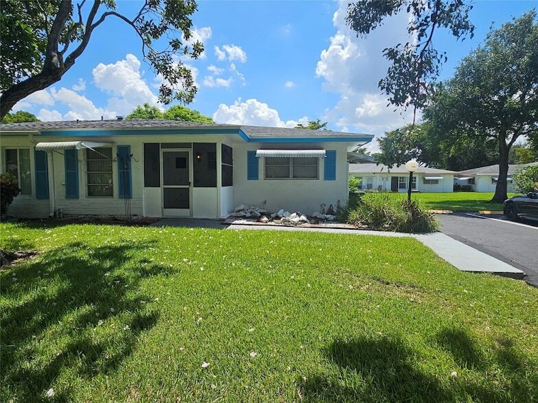 Primary Photo - 1140 NW 85th Ave