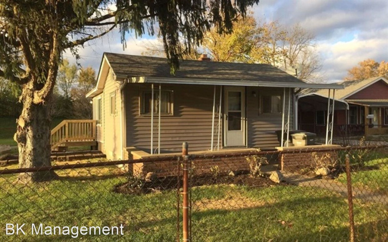 Primary Photo - 2 br, 1 bath House - 2022 Hall Street