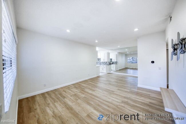 Foto del edificio - 2 br, 1 bath Condo - 68 Maegan Place, Thou...