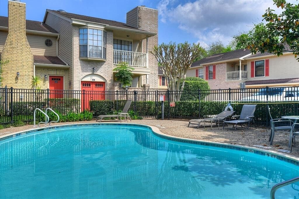 Foto principal - 7350 Kirby Dr