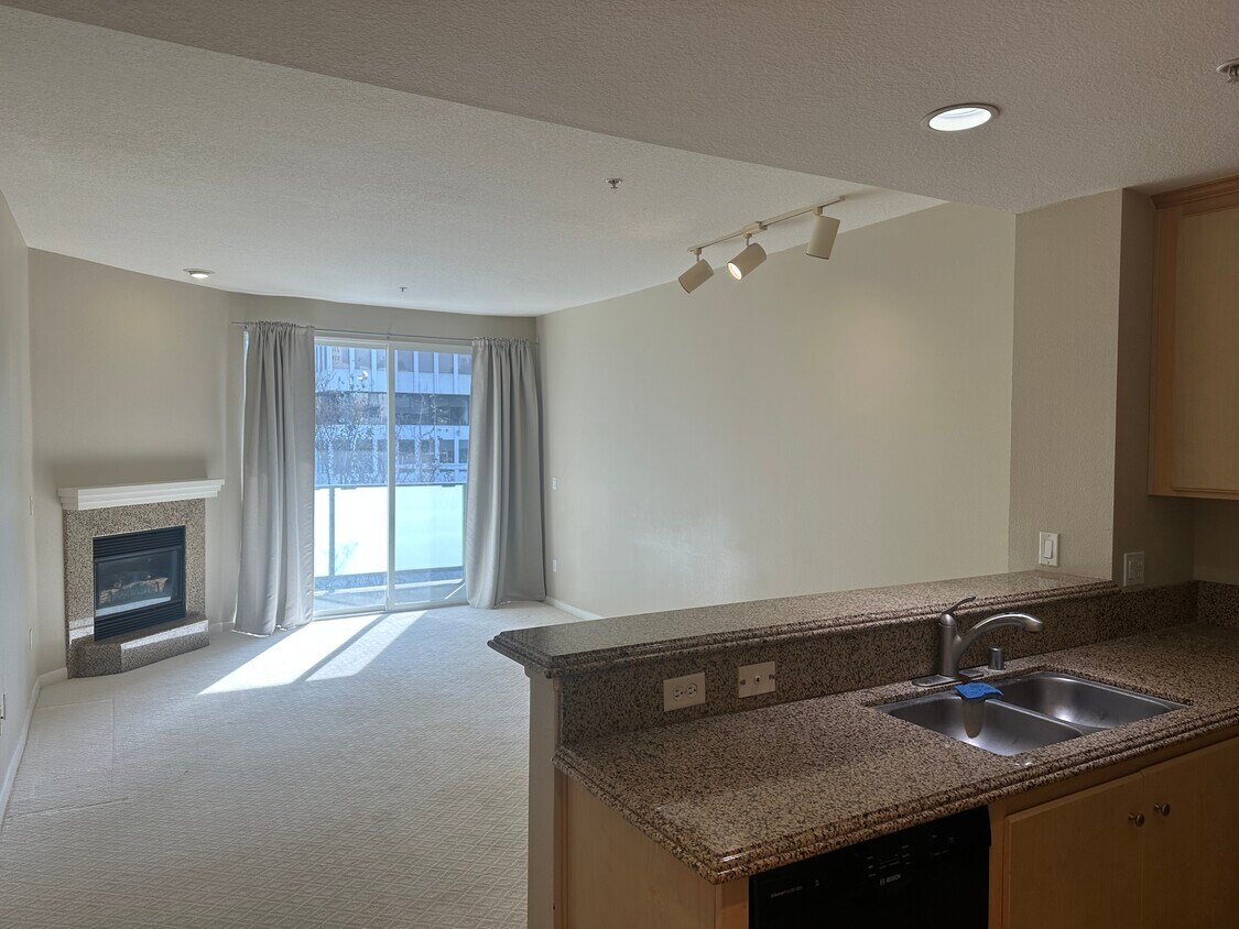 Foto principal - 160 S Hudson Ave