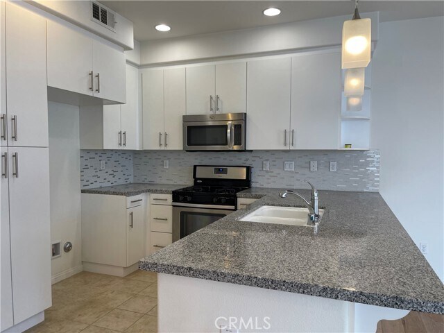 Foto del edificio - 175 E Commercial St