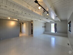 Building Photo - 335 Otero St