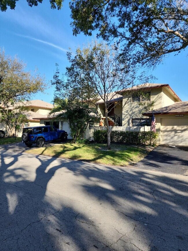 Foto del edificio - 1800 NE 39th Ct